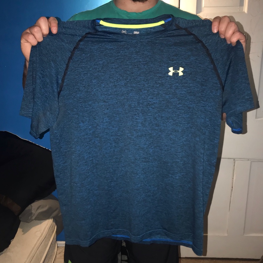 men’s under armour shirt